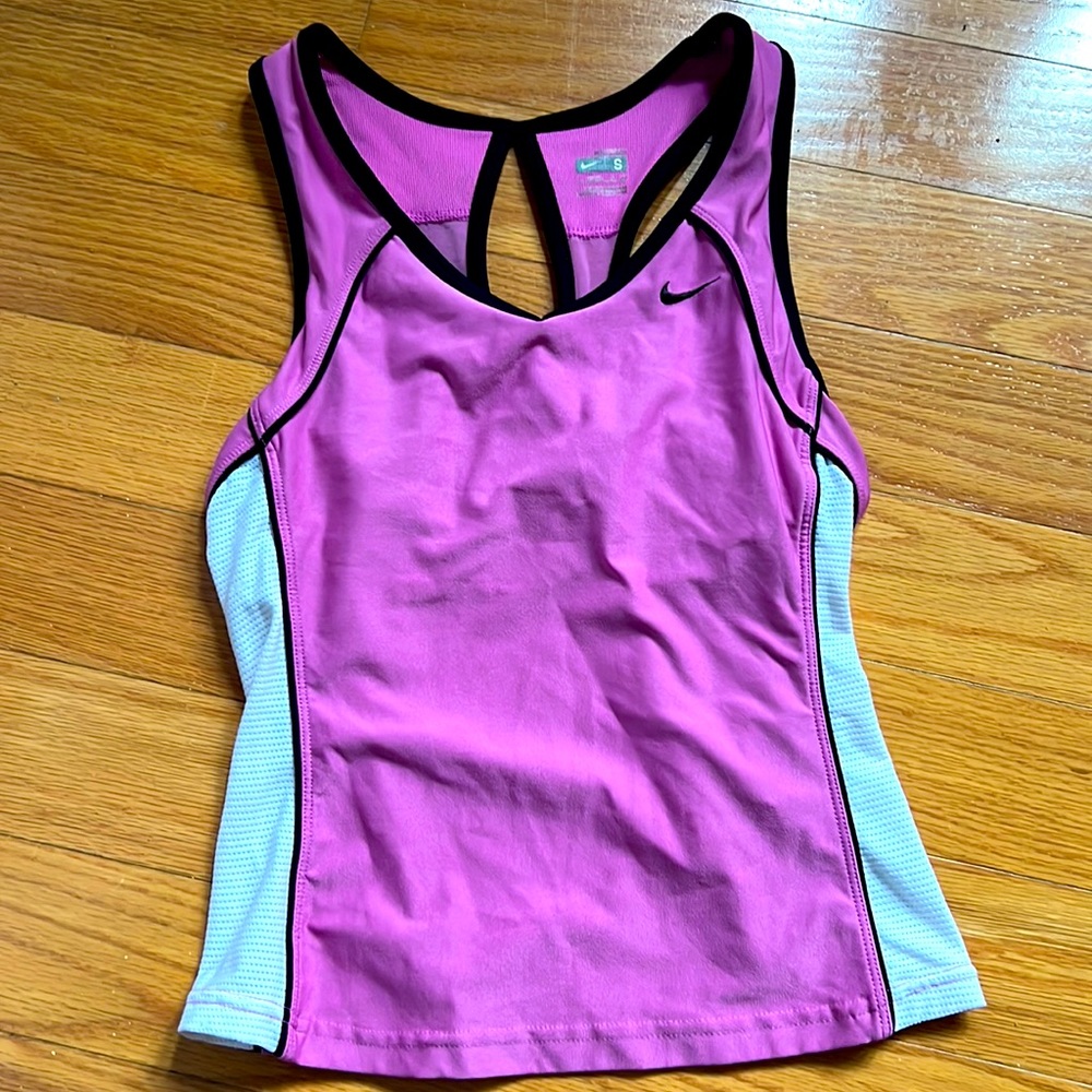 NIKE Dri-Fit shirt Size S